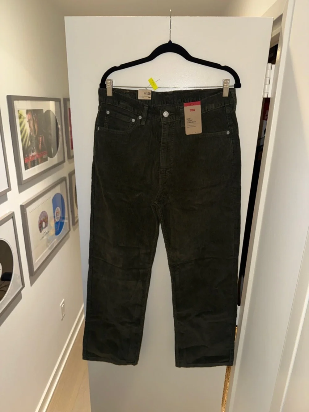 NWT Men's Levi’s Olive Green 565™ Loose Corduroy Jeans - Classic Straight Fit